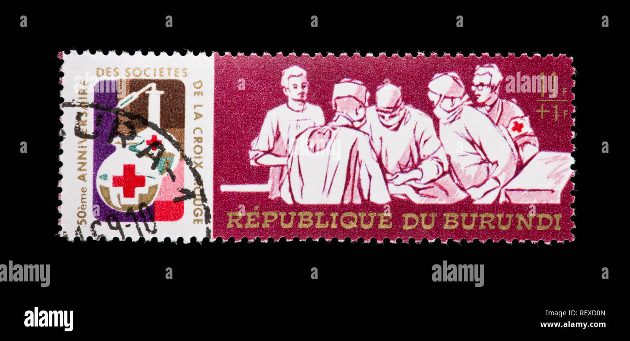Halb Briefmarke aus Burundi, das für ein OP-Team. Stockfoto