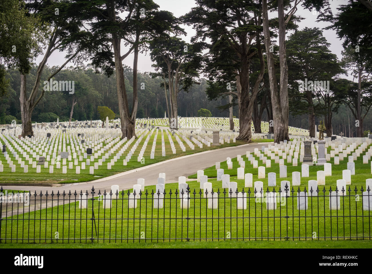 August 10, 2017, San Francisco/CA/USA - Die nationalen Friedhof an einem bewölkten Tag Stockfoto