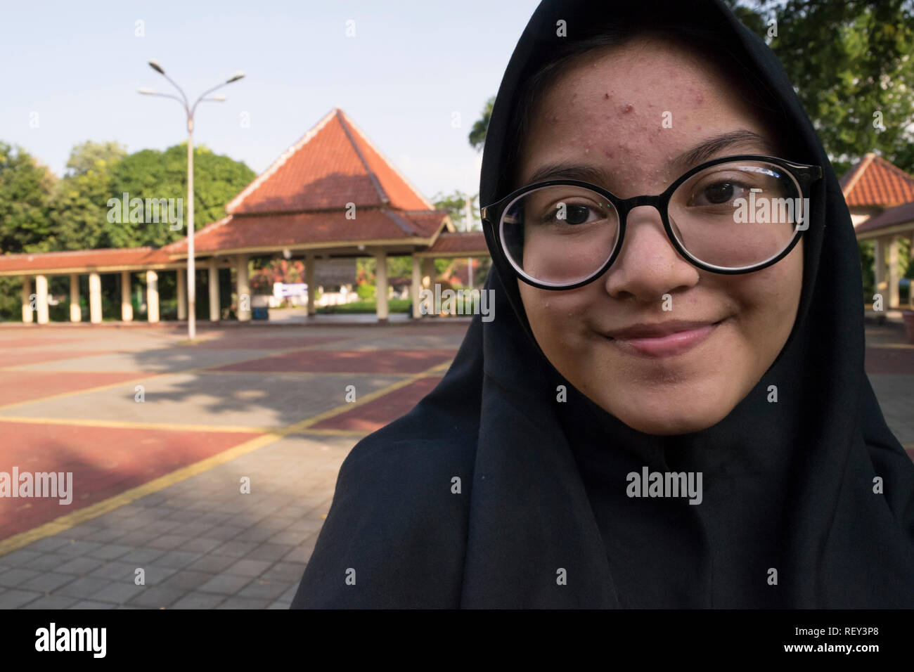 8.28, Minang Mädchen, IndonesianBook Stockfoto