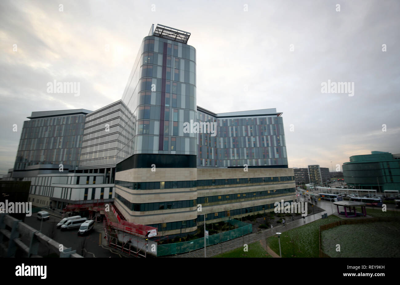 Queen Elizabeth University Hospital in Glasgow, Schottland's Gesundheit Sekretärin hat gesagt, sie glaubt, die infektionskontrolle gut genug am Krankenhaus, in dem zwei Patienten nach einer Infektion zu Taubenkot verknüpft gestorben ist. Stockfoto