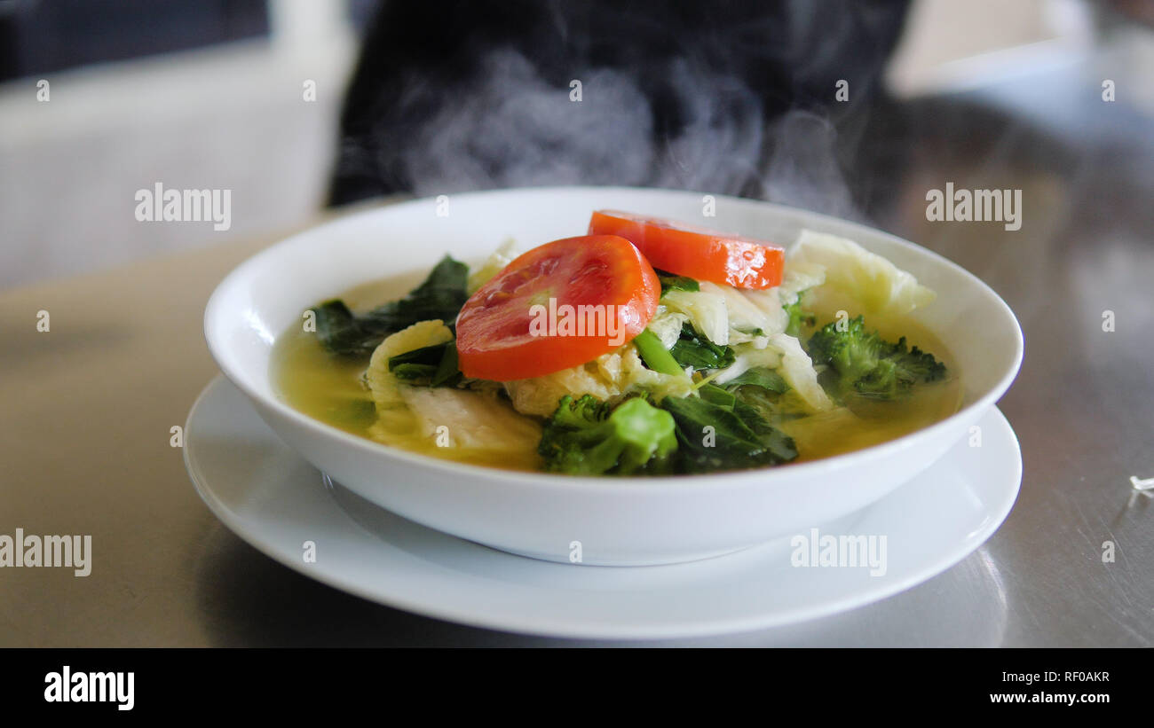 Gemüsesuppe cap Cay in Schüssel. Traditionelle asiatische Suppe cap Cay Stockfoto