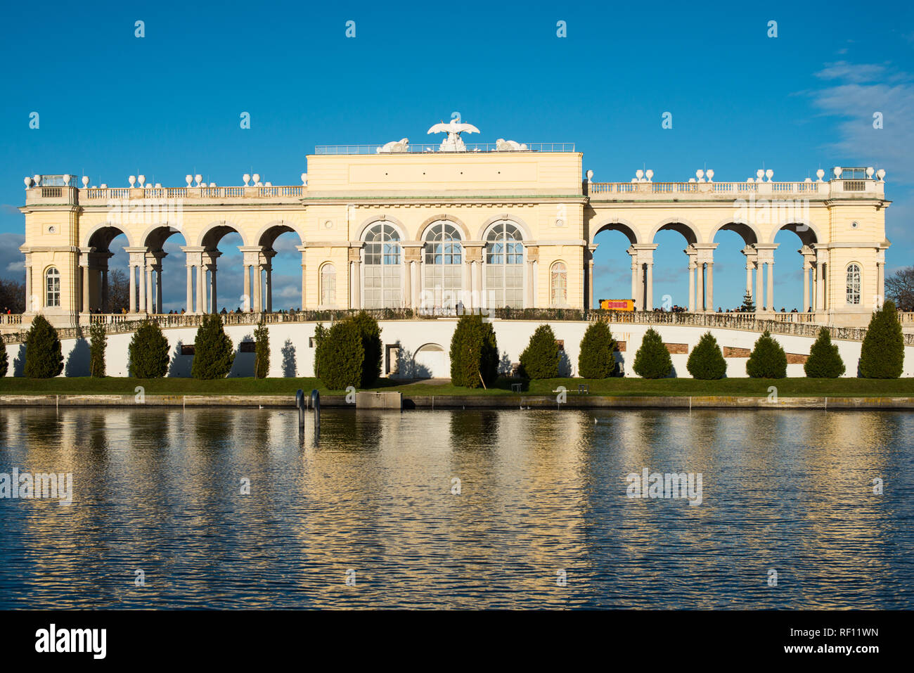Die Gloriette in Schönbrunn, Wien, Österreich. Stockfoto