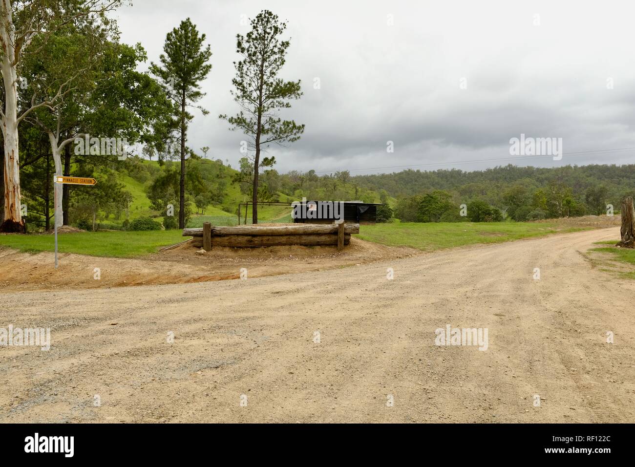 Der Weg zum Pionier und Mia Mia State Forest, Mia Mia State Forest, Queensland, Australien Stockfoto