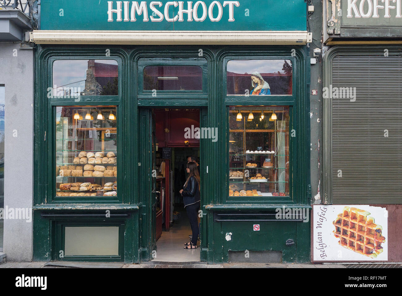 Bäckerei "Himschoot" in einem Gebäude aus dem späten Mittelalter genannt "De Croone'. Seitdem, Brot hergestellt und dort verkauft in Gent, Belgien Stockfoto