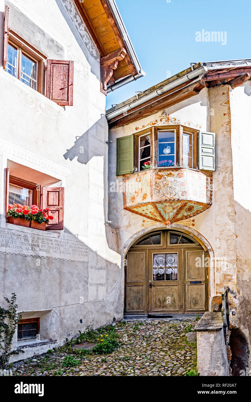 Häuser in Guarda, Graubünden, Engadin, Schweiz Stockfoto