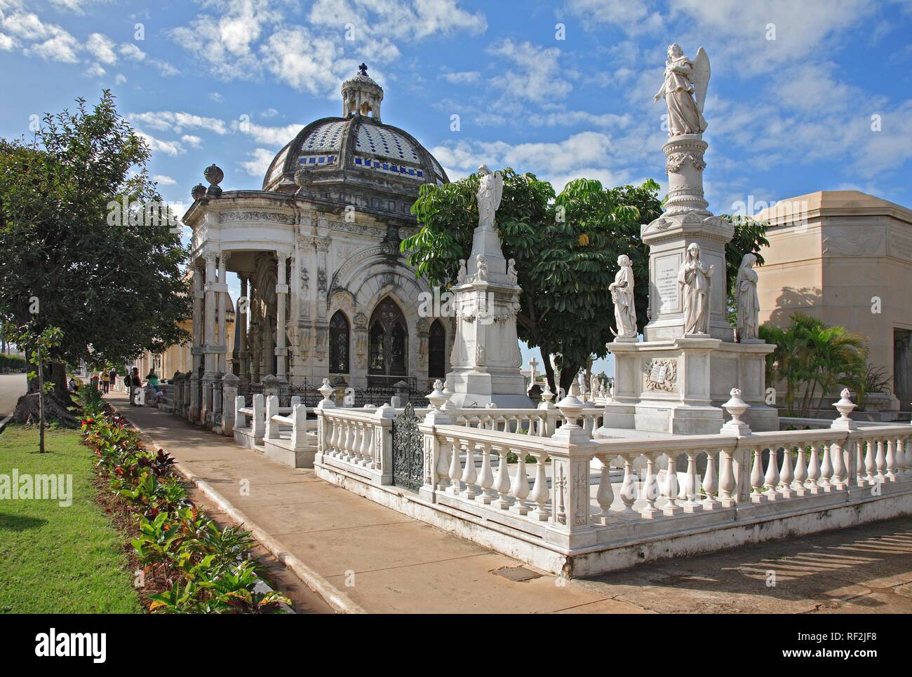 Cementerio Cristóbal Colón (Christoph Columbus Friedhof) in Havanna, Kuba, Karibik Stockfoto