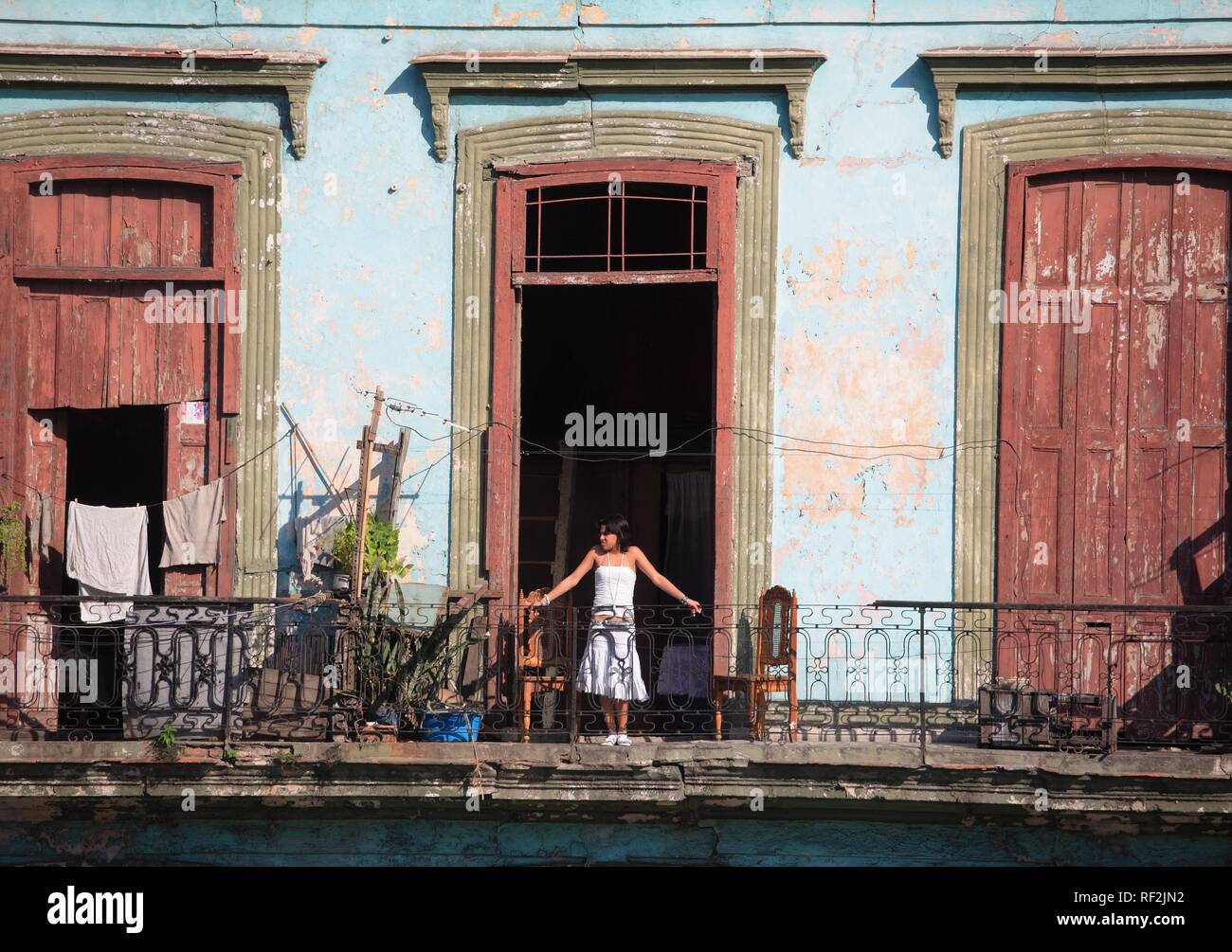 Balkon in der Altstadt von Havanna, Kuba, Karibik Stockfoto