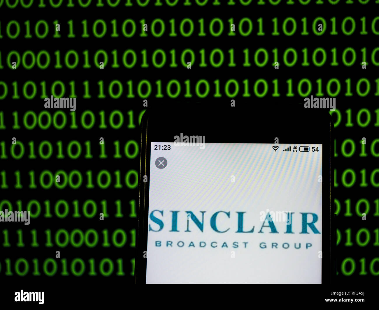 Kiew, Ukraine. 23 Jan, 2019. Sinclair Broadcast Group Telekommunikation Firmenlogo gesehen auf einem Smartphone angezeigt. Quelle: Igor Golovniov/SOPA Images/ZUMA Draht/Alamy leben Nachrichten Stockfoto