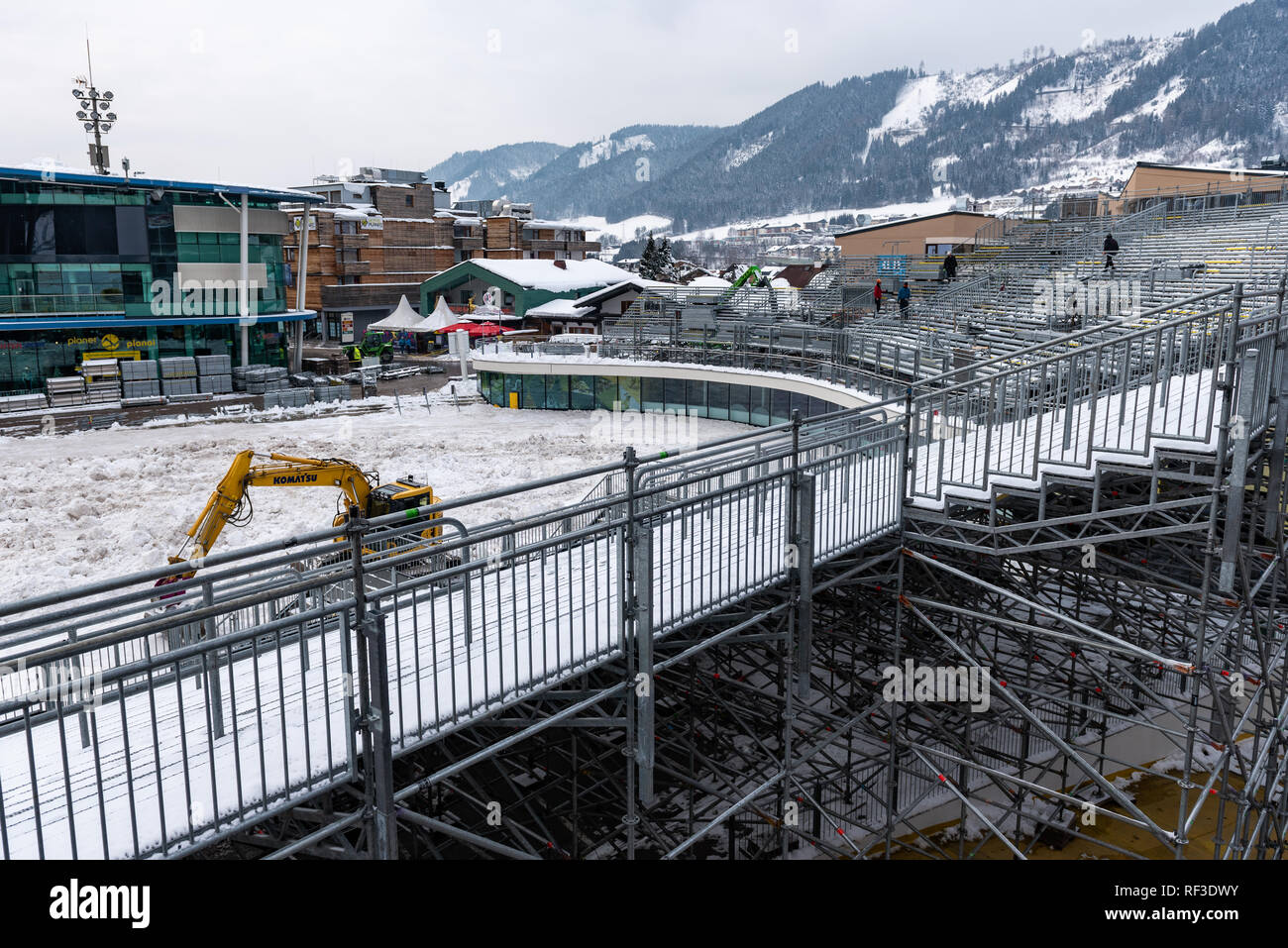 Schladming, Steiermark, Österreich. 24 Jan, 2019. Die Bauarbeiten auf der Planai Stadion vor dem Nightrace in Schladming, Men's World Cup Nachtslalom 29.01.2019 - 22 Nachtslalom auf der Planai Credit: Tomasz Koryl/Alamy leben Nachrichten Stockfoto