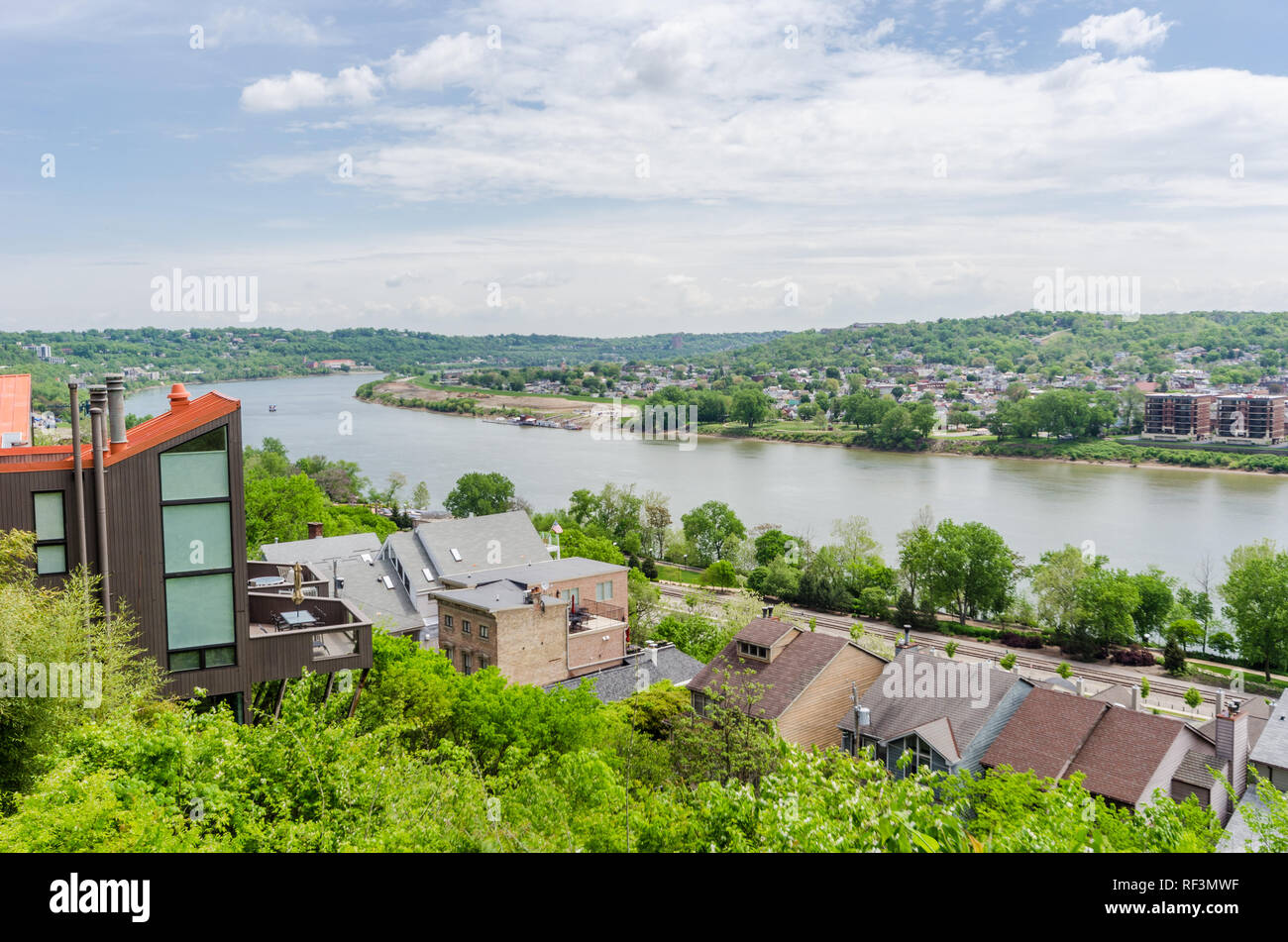 Ansicht des Ohio River von der Mt. Adams Nachbarschaft Stockfoto