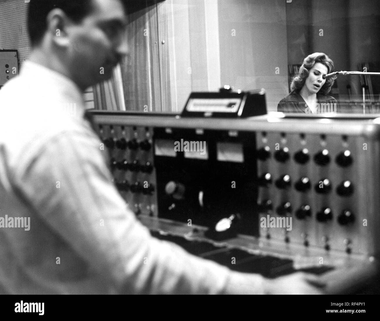 Ornella Vanoni, April 1961 Stockfoto