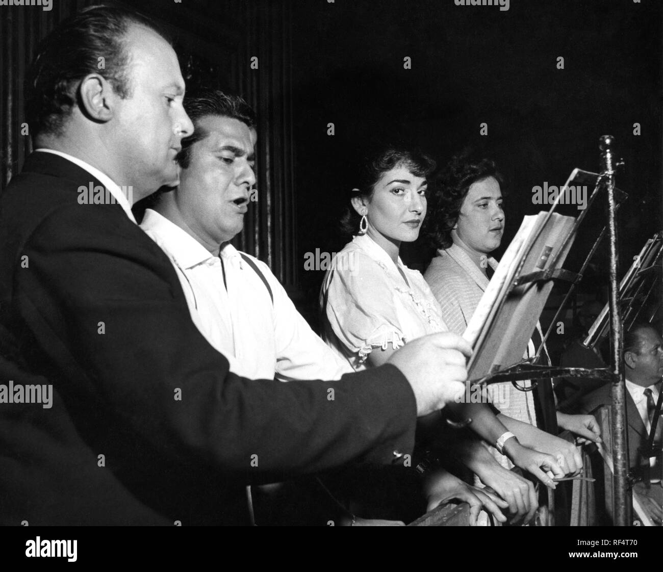 Tito Gobbi, Giuseppe Di Stefano, Maria Callas, Adriana lazzarini während der Aufzeichnung von Rigoletto Stockfoto