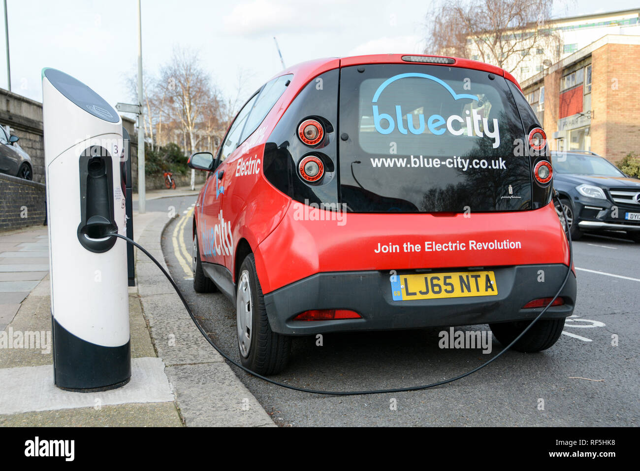 Blue City Electric Car-sharing Scheme in London, Großbritannien Stockfoto