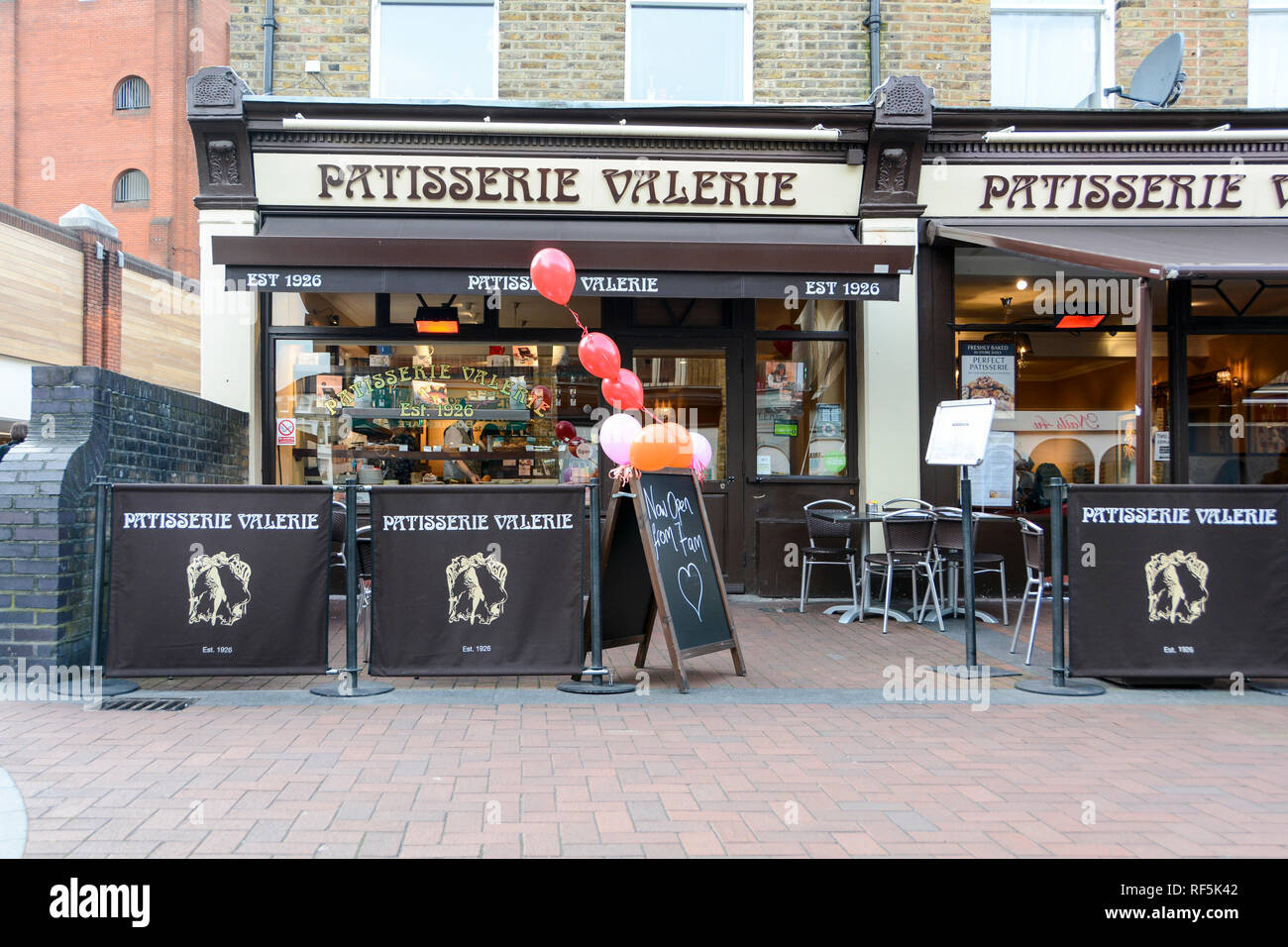 Patisserie Valerie, Ealing Broadway, London, UK Stockfoto