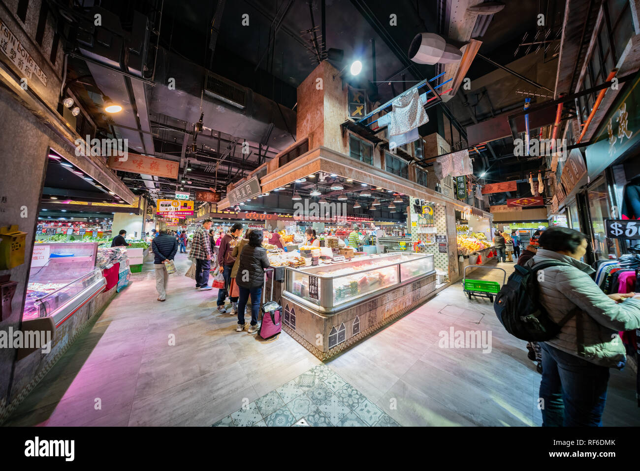 Hong Kong, DEZ 31: Innenansicht des Hong Kong Markt - Yat Tung am 31.Dezember, 2018 in Hong Kong Stockfoto