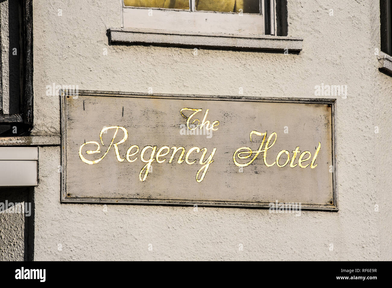 Das Regency Hotel, schäbig verfallende unterzeichnen. Frühe Southend On Sea, Essex, Großbritannien, viktorianischen Gebäude. Auch als die Whitehouse bekannt Stockfoto