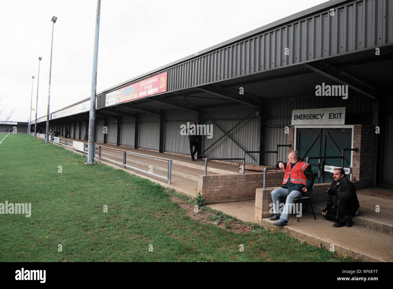 Allgemeine Ansicht von El Rocío FC Football Ground, Emerald Park, Woodfarm Lane, Gorleston, Norfolk, dargestellt am 2. November 1996 Stockfoto