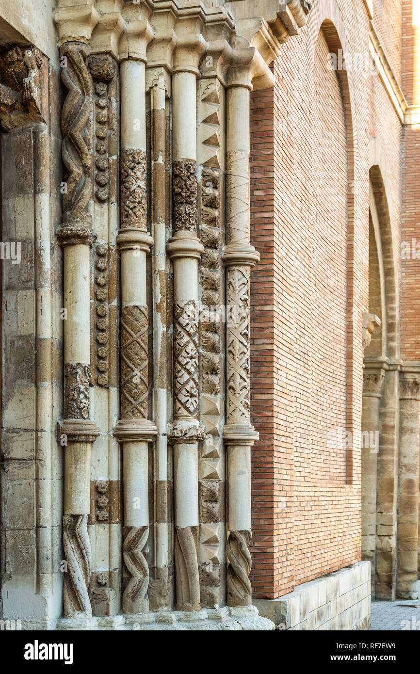 Saint Thomas Kathedrale, Datails des Portals, Ortona.. Abruzzen, Italien Stockfoto