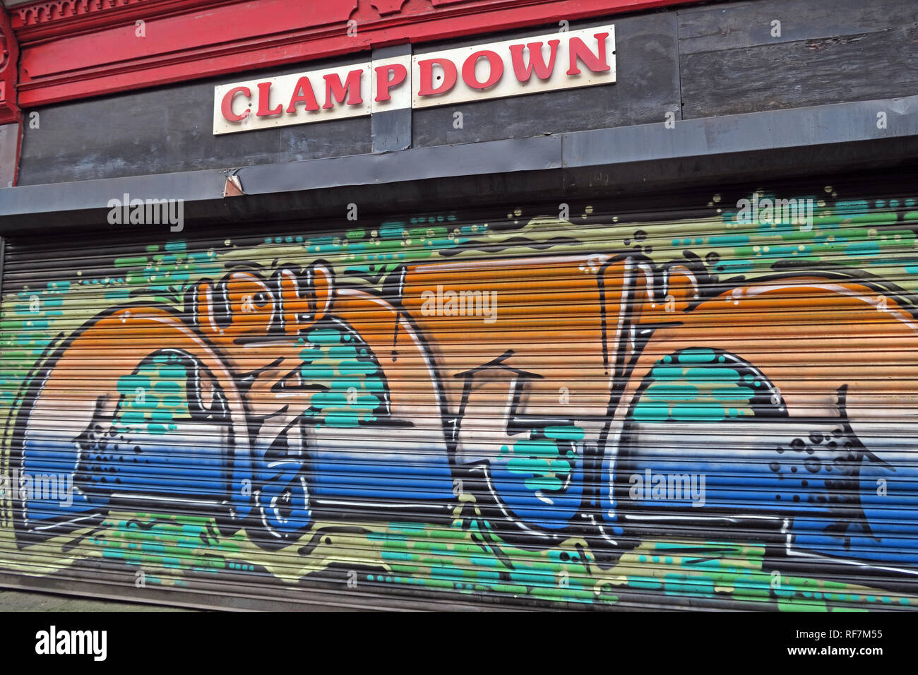 Alte Aufzeichnungen & Vinyl shop, Razzien Records, Paton Street, Piccadilly, Northern Quarter, Manchester City Center, North West England, Großbritannien Stockfoto