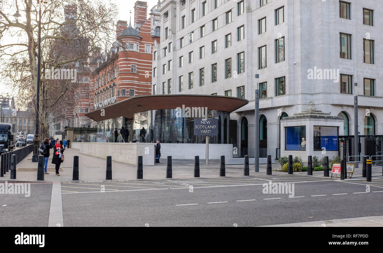 New Scotland Yard Polizeistation der Metropolitan Police Headquarters in London, Großbritannien Stockfoto