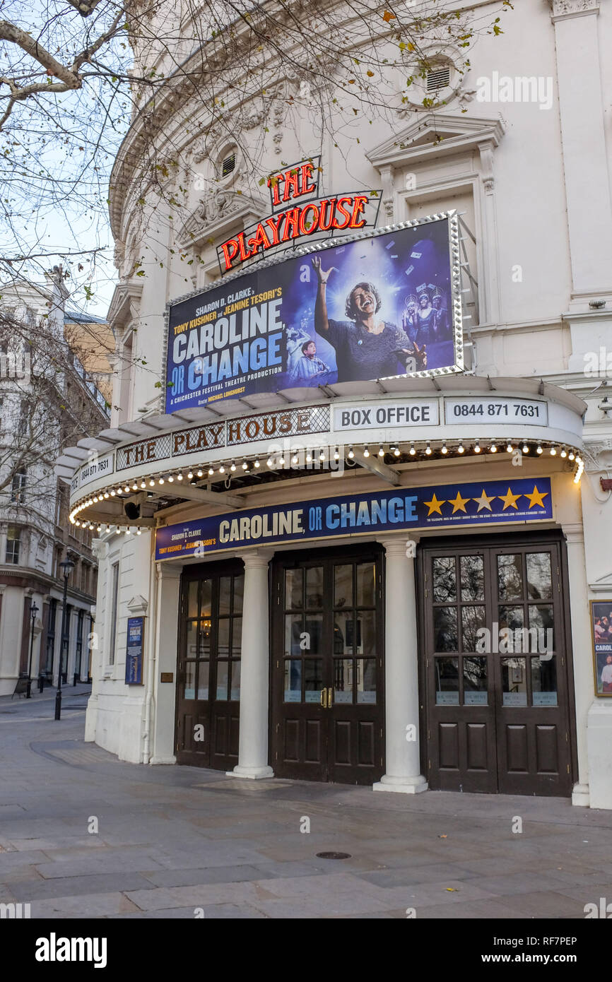 Das Playhouse Theatre in London UK zeigt Caroline oder Change 2019 Stockfoto