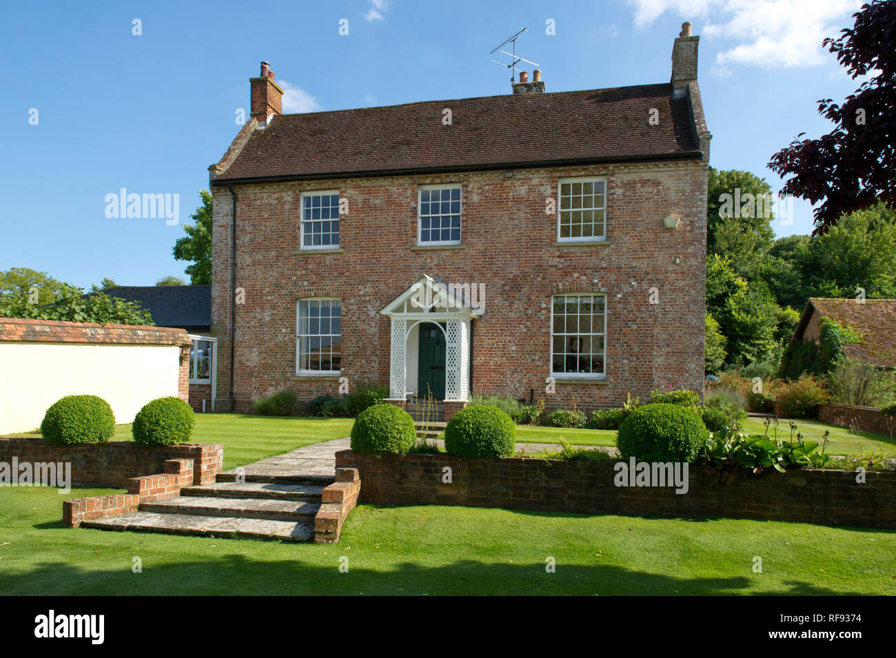 Bowerswaine Haus, gussage Allerheiligen, Dorset, die beinhaltet eine eigene große Cricketplatz Stockfoto