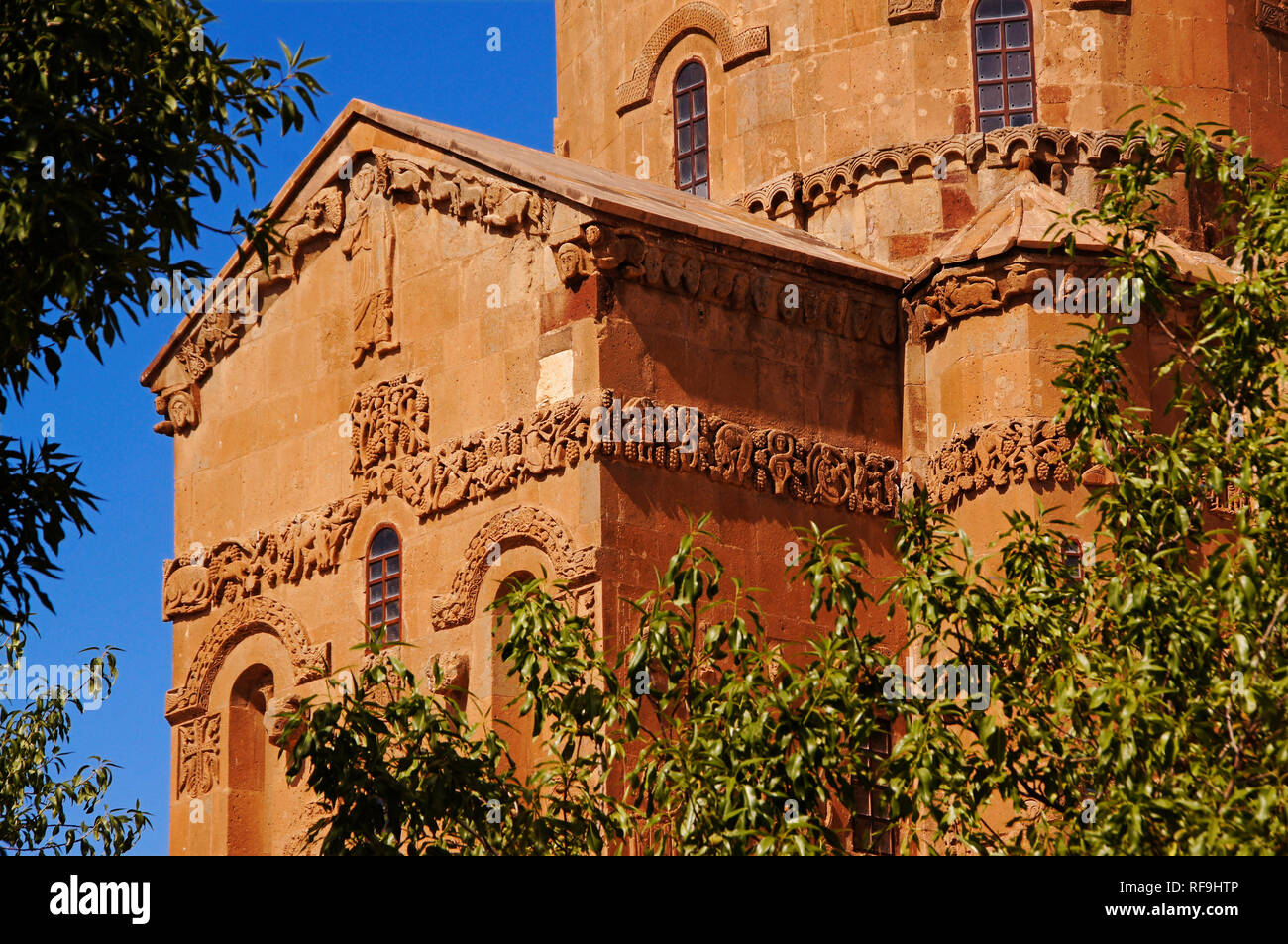 10. Jahrhundert armenisch-orthodoxe Kathedrale des Heiligen Kreuz auf der Insel Akdamar. See Van, Türkei Stockfoto