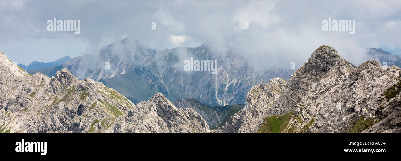 Blick vom Nebelhorn auf die Allgäuer Alpen, Allgäu, Bayern, Deutschland, Europa Stockfoto