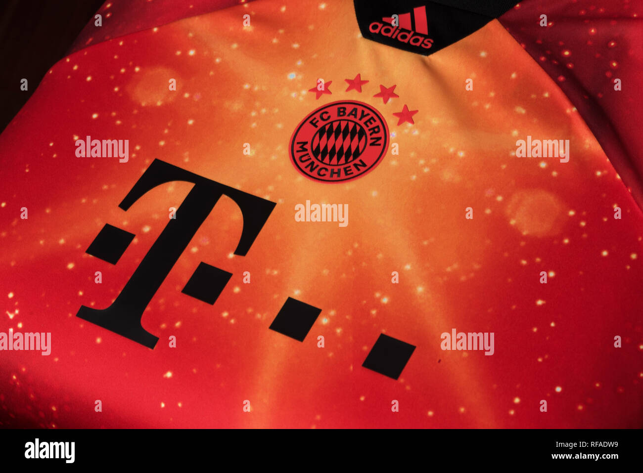 FC Bayern Munchen limited edition EA Sports Jersey. Stockfoto