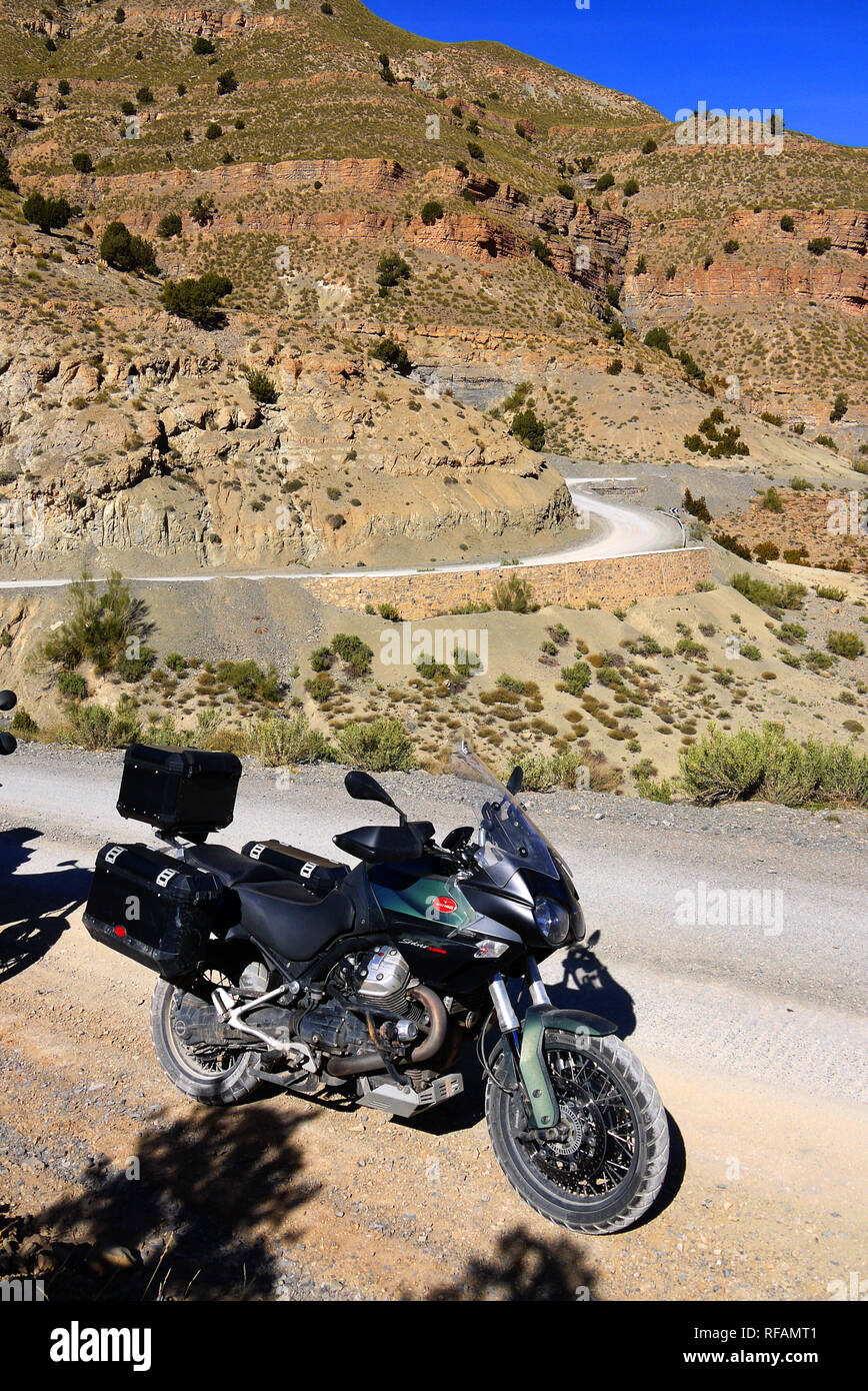 Motorrad Touren im Hohen Atlas in Marokko Stockfotografie - Alamy