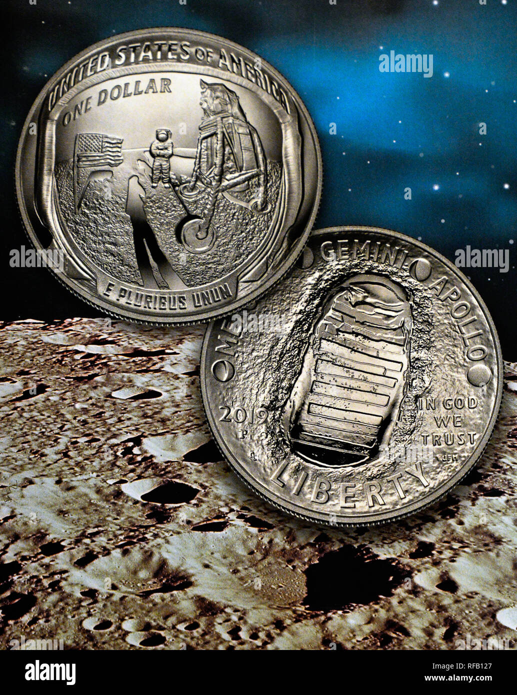 Die NASA Kennedy Space Center Visitor Complex, Florida. Januar 24, 2019. Eine Zeremonie der Verkauf des US-Mint neue Apollo 11 50-Euro-Gedenkmünze Sammlung zu starten, wurde heute Morgen statt. Die gedenkmünze Sammlung feiert den 50. Jahrestag der ersten bemannten Mondlandung. Charlie Duke, Apollo 16 Astronaut, war der Hauptredner bei der Zeremonie. Herzog diente als CAPCOM für Apollo 11. Credit: Julian Porree/Alamy leben Nachrichten Stockfoto