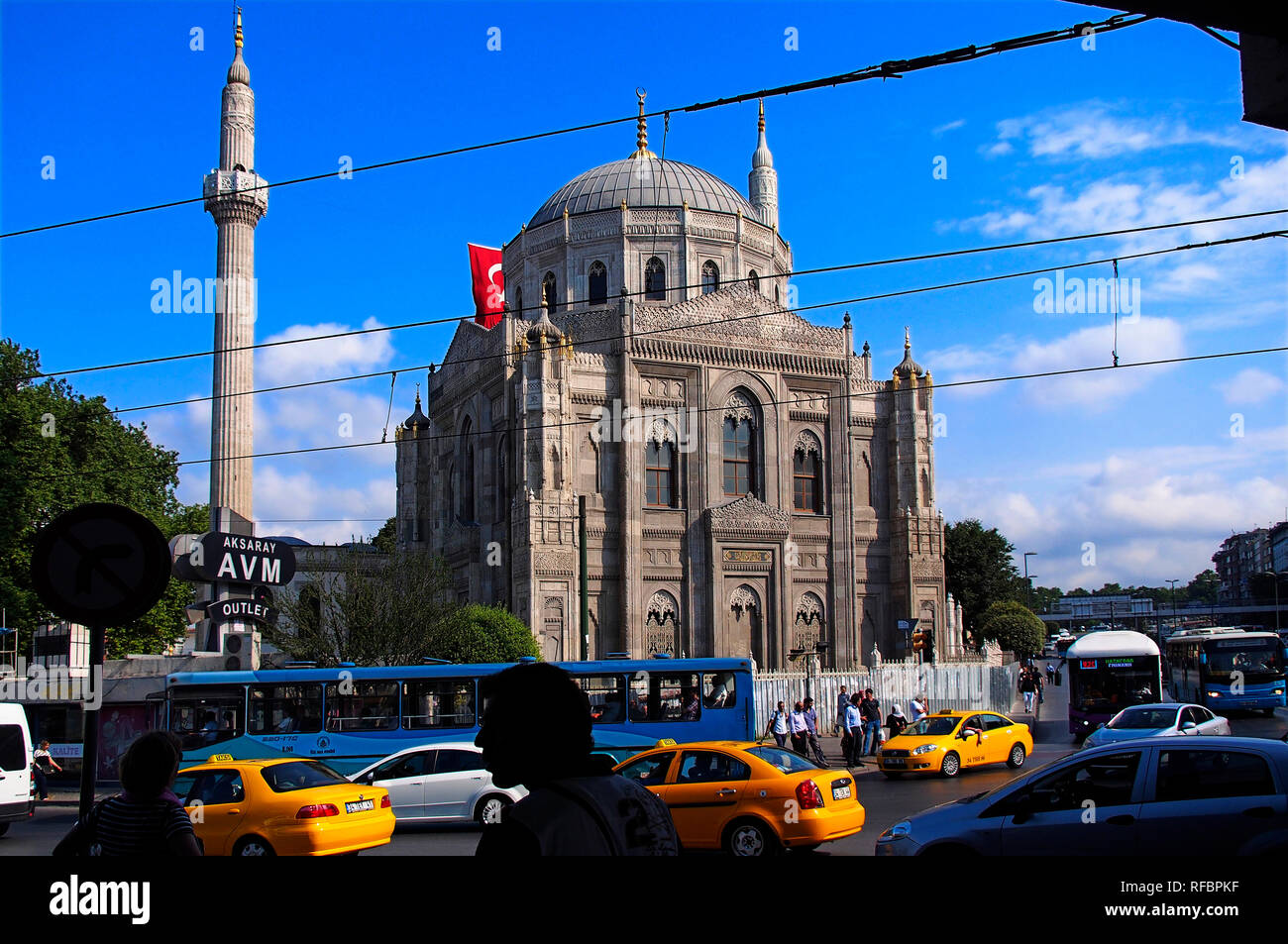 Aksaray valide Moschee. Pertevniyal Valide Sultan Moschee. Istanbul, Türkei Stockfoto