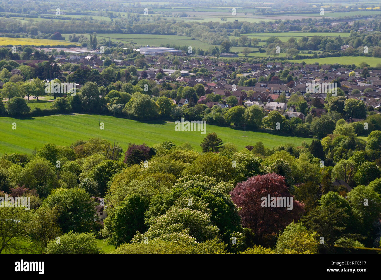 Vierw der Princes Risborough von whiteleaf Kreuz, Whiteleaf Hill, Buckinghamshire, Großbritannien. Stockfoto