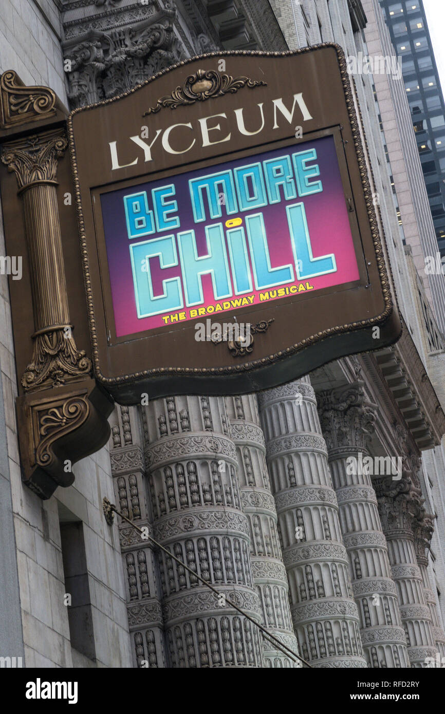 Lyceum Theatre mit 'Mehr Chill' Festzelt, 149 West 45th Street, New York, USA Stockfoto