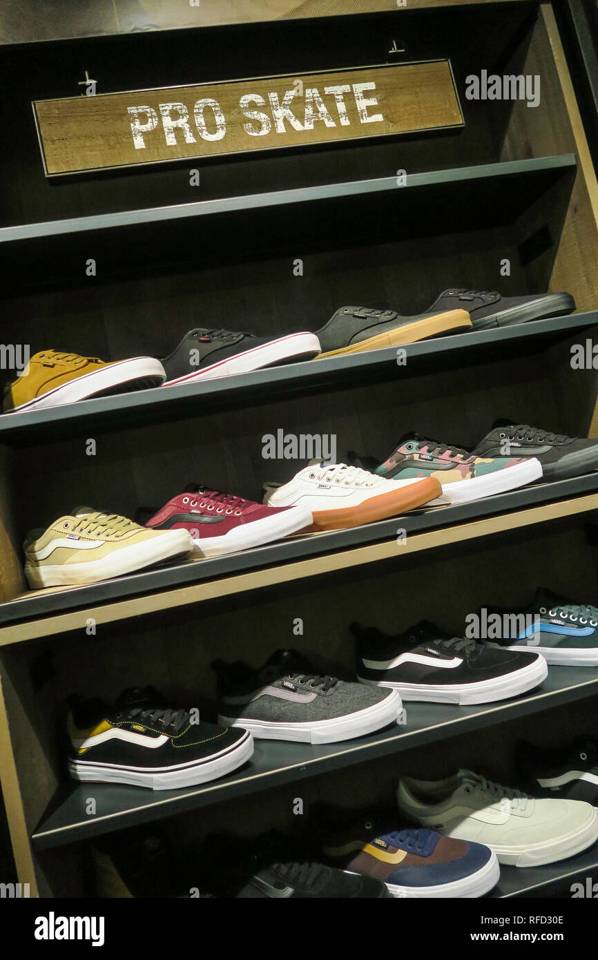 vans slip on pro custom