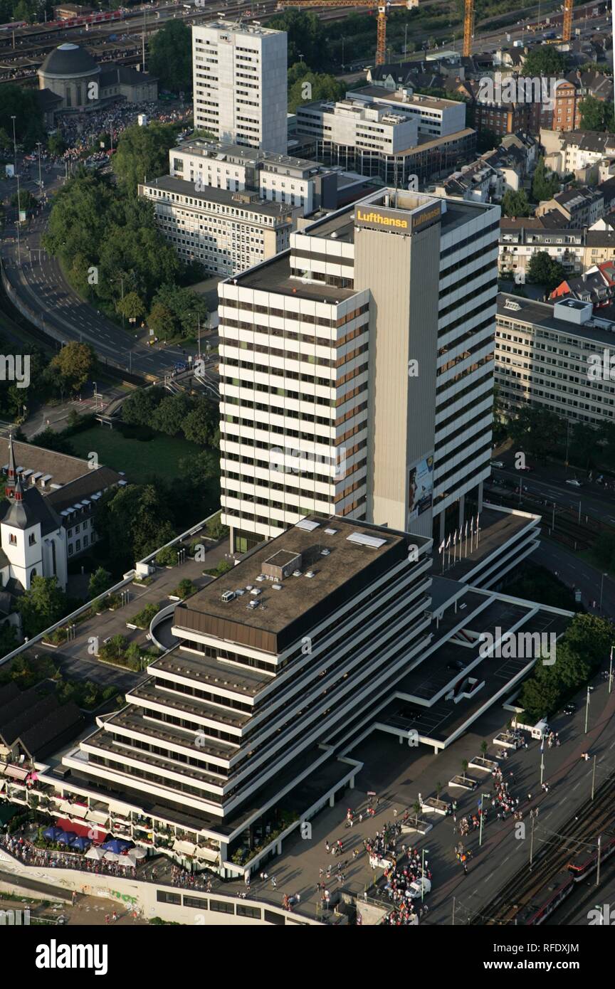 DEU, Deutschland, Köln: Areal der Lufthansa Büro Gebäude. | Stockfoto