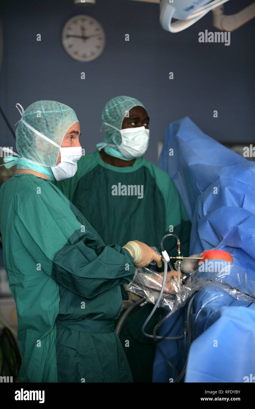 Arthroskopische Chirurgie der Schulter Stockfoto