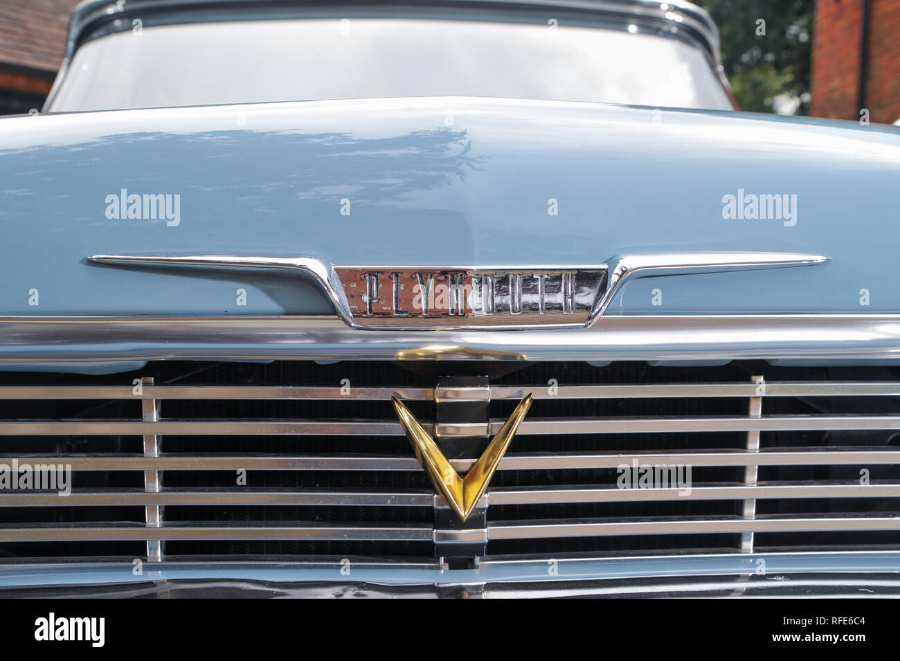1958 Plymouth Savoy - klassische amerikanische Limousine aus den Flossen und Chrom ära Stockfoto