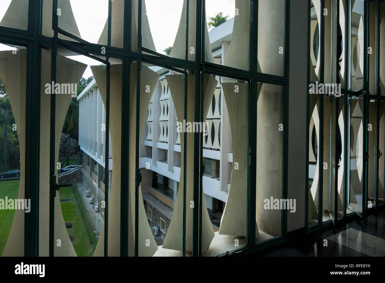 Internationaler Stil, moderne architecutre Details am Palast der Wiedervereinigung. In Saigon, Ho Chi Minh City, Vietnam. Stockfoto