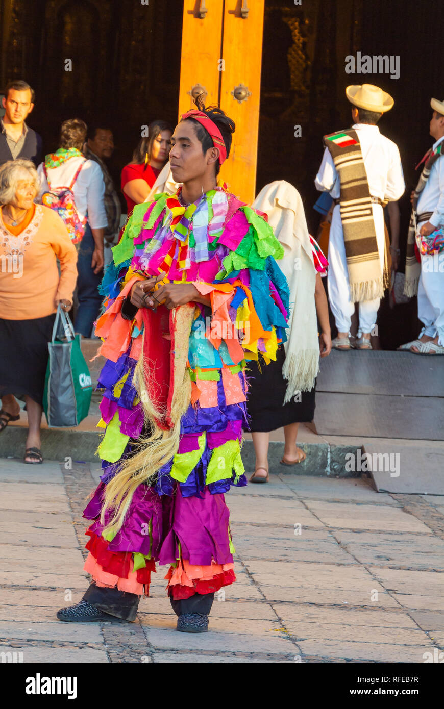 Die lokale Bevölkerung im traditionellen Kostüm, Oaxaca, Mexiko Stockfoto