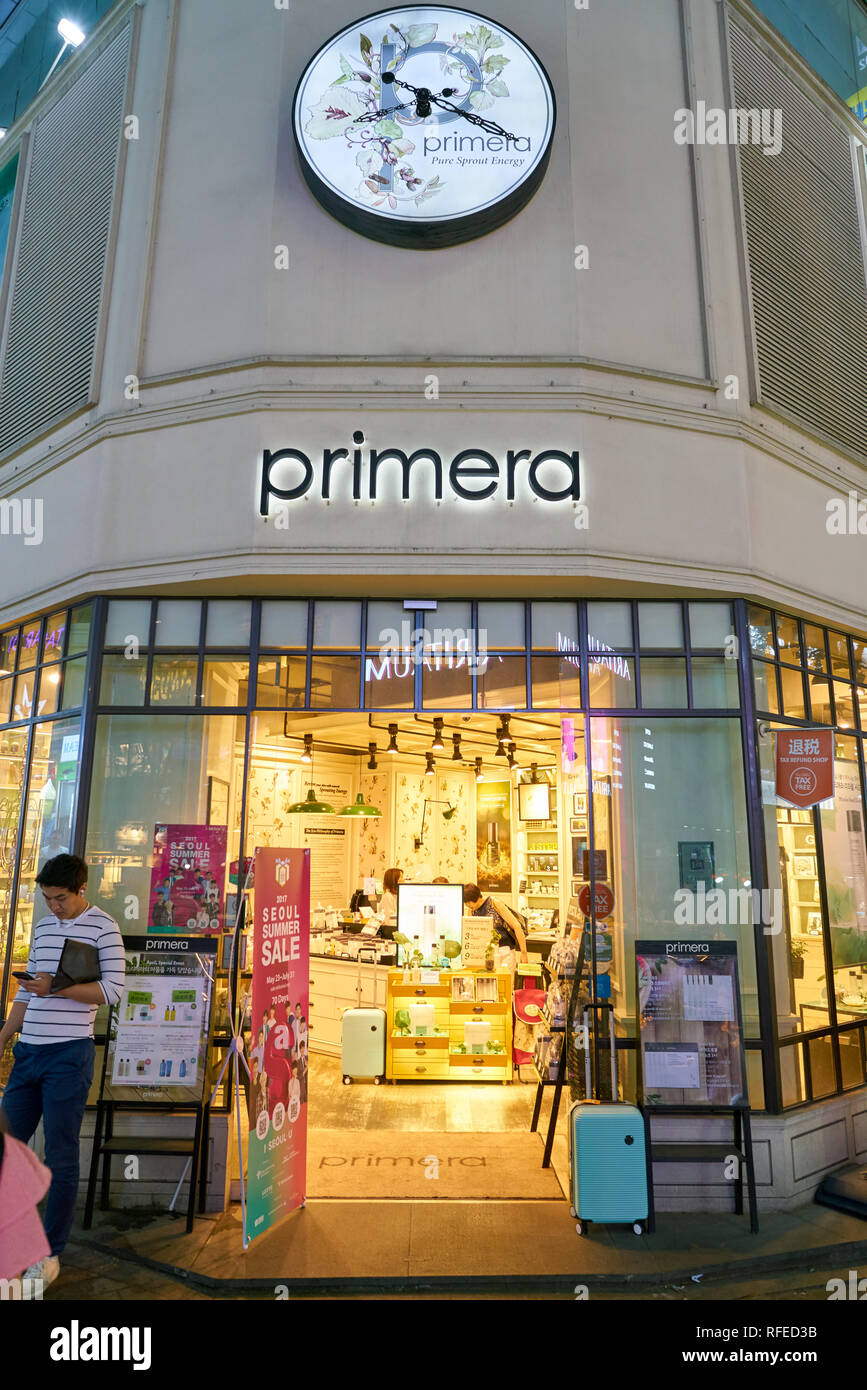 SEOUL, Südkorea - ca. Mai 2017: Primera shop in Seoul. Stockfoto