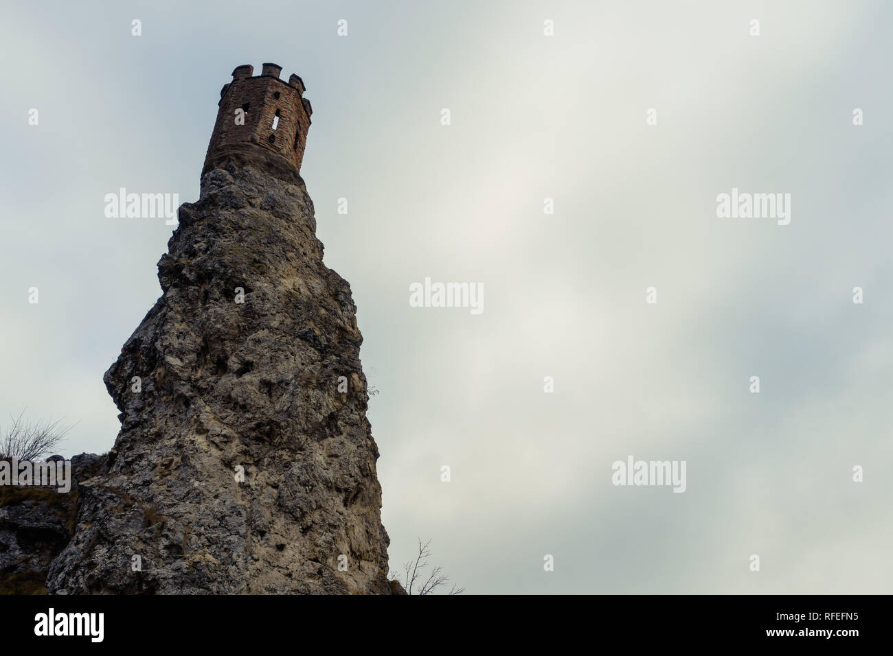 Burgruine devin -Fotos und -Bildmaterial in hoher Auflösung – Alamy
