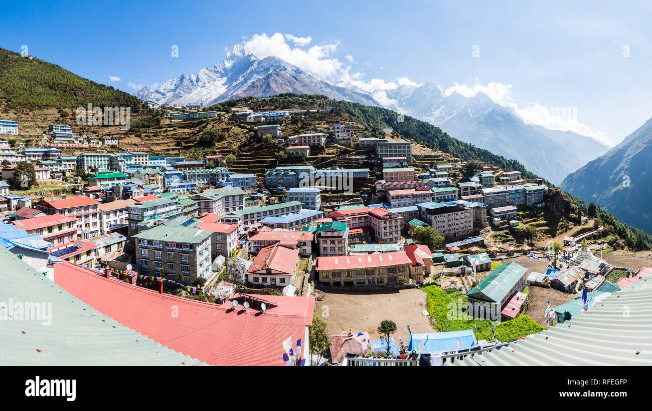 Panorama von Namche Bazaar, Sagarmatha, Nepal Stockfoto Panorama von Namche Bazaar, Sagarmatha, Nepal Stockfoto