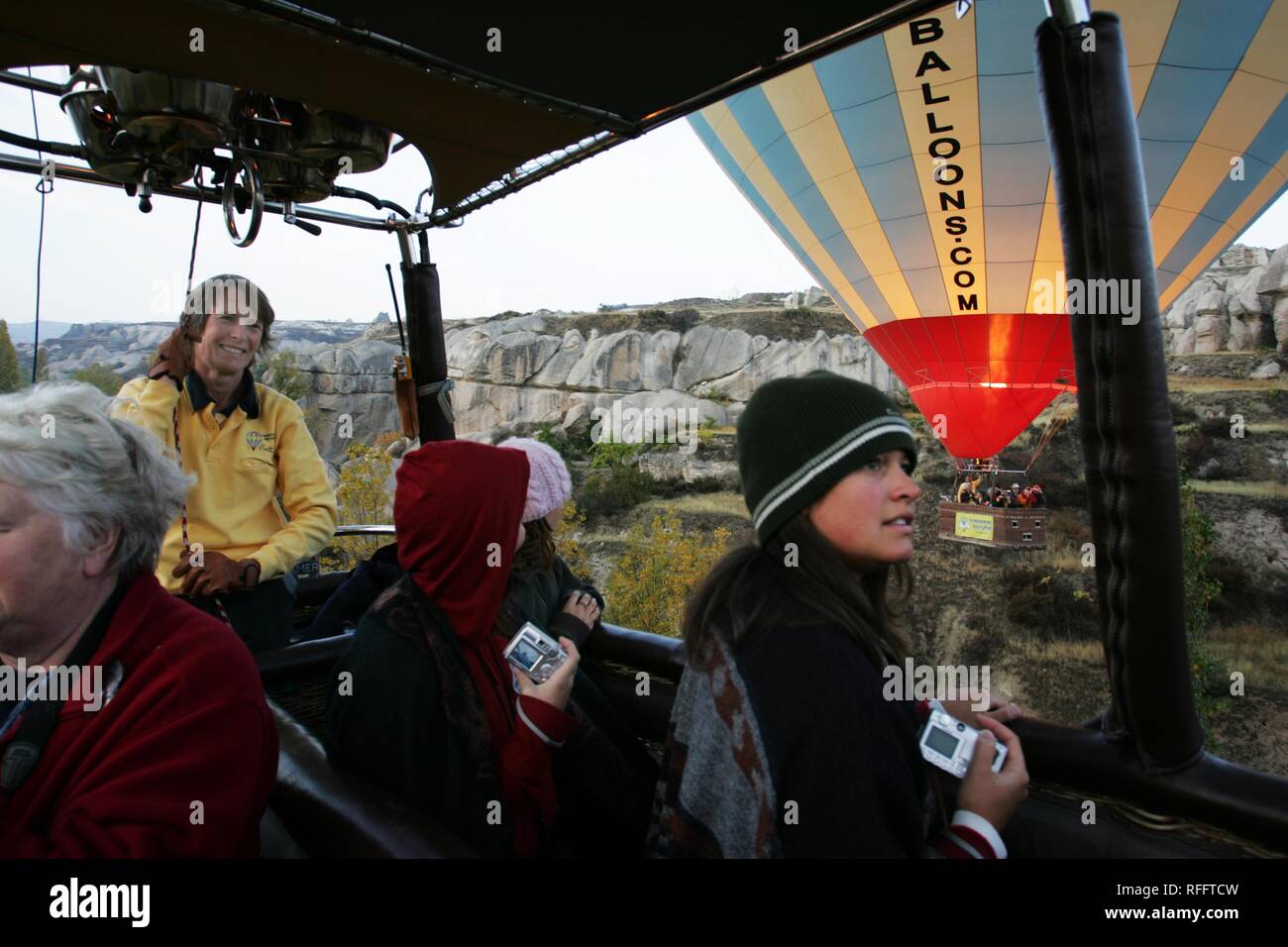 TUR Türkei Kappadokien Ballonfahrten über Kappadokien. Luftballons 'Kapadokya Balloons' Stockfoto