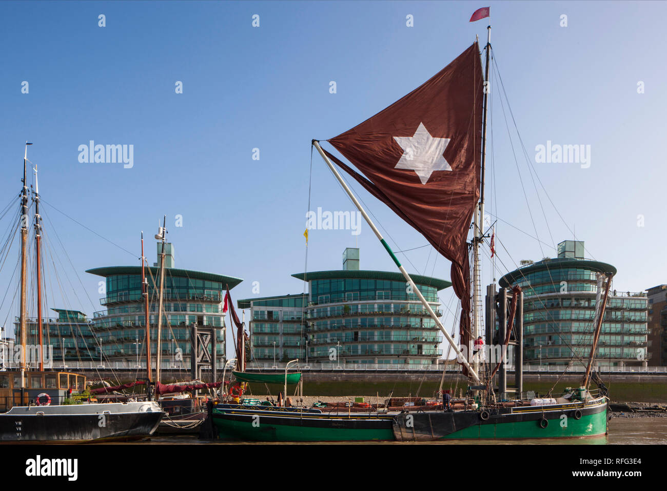 Thames Lastkahn auf Thanes in London Stockfoto