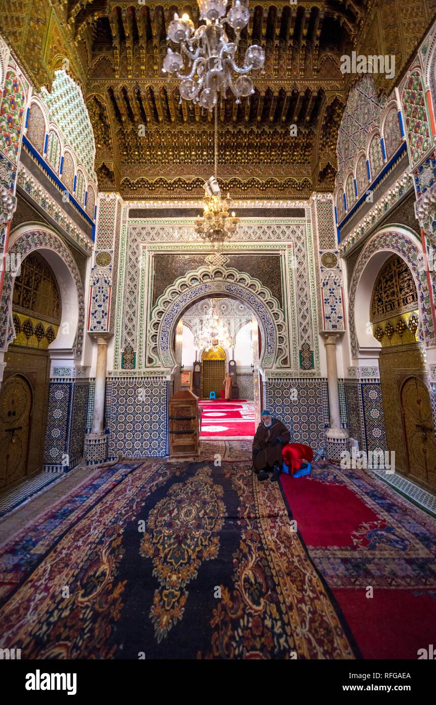 Prächtig Eingang, Universität und Moschee Al-Qarawiyyin, Al Quaraouiyine oder al-Qarawiyīn, Fes, Fes, Marokko Stockfoto