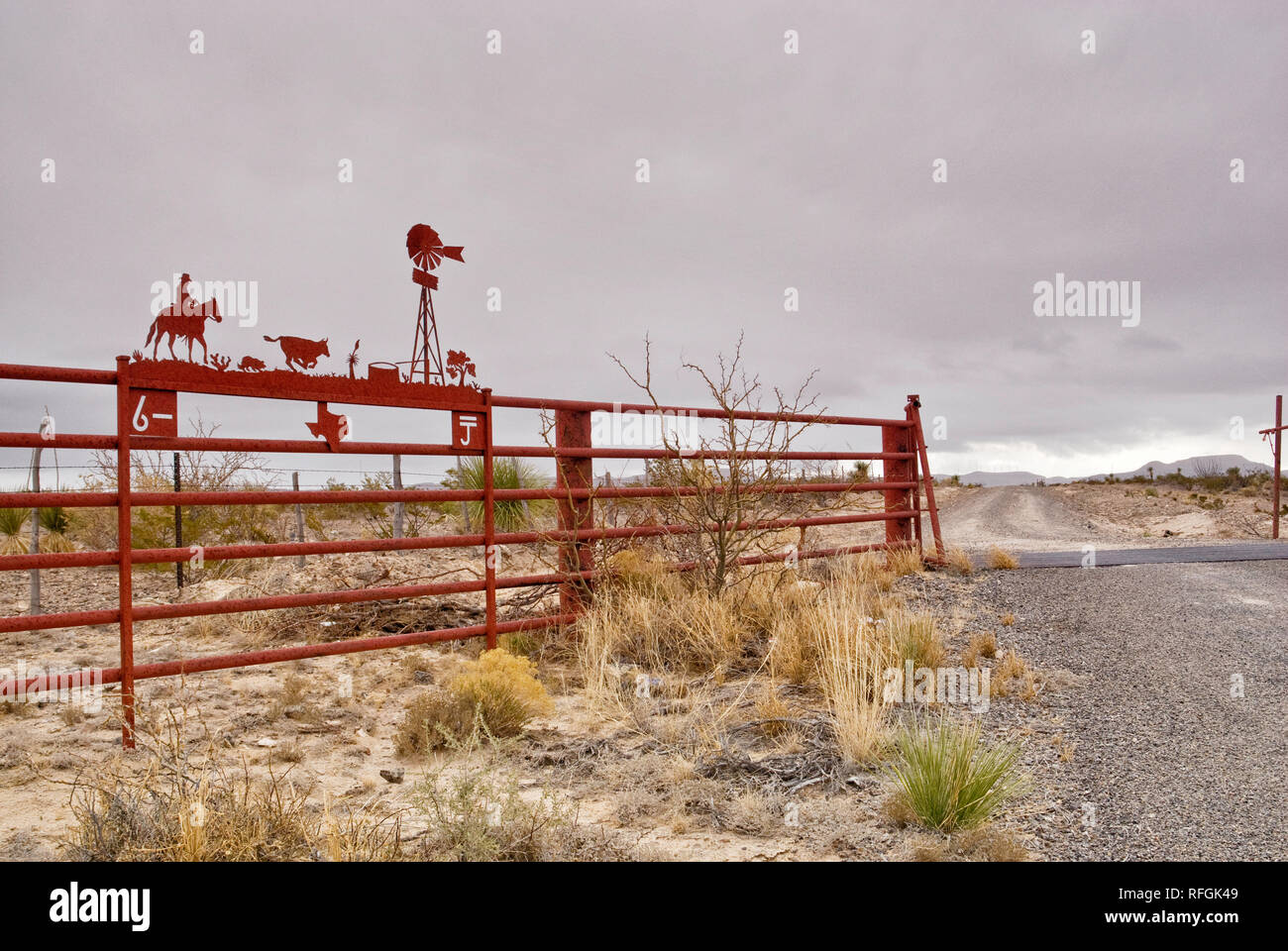 Ranch anmelden Big Bend Land, Chihuahuan Wüste, in der Nähe von Van Horn, Texas, USA Stockfoto