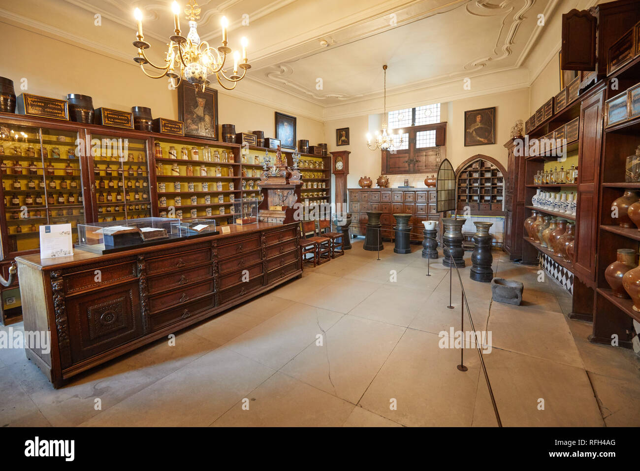 Oud Sint-Janshospitaal Medical Museum, Old St John's Hospital, Brügge, Belgien Stockfoto