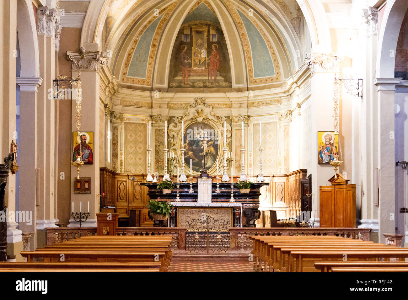 Santi gervasio e protasio kirche Fotos und Bildmaterial in hoher