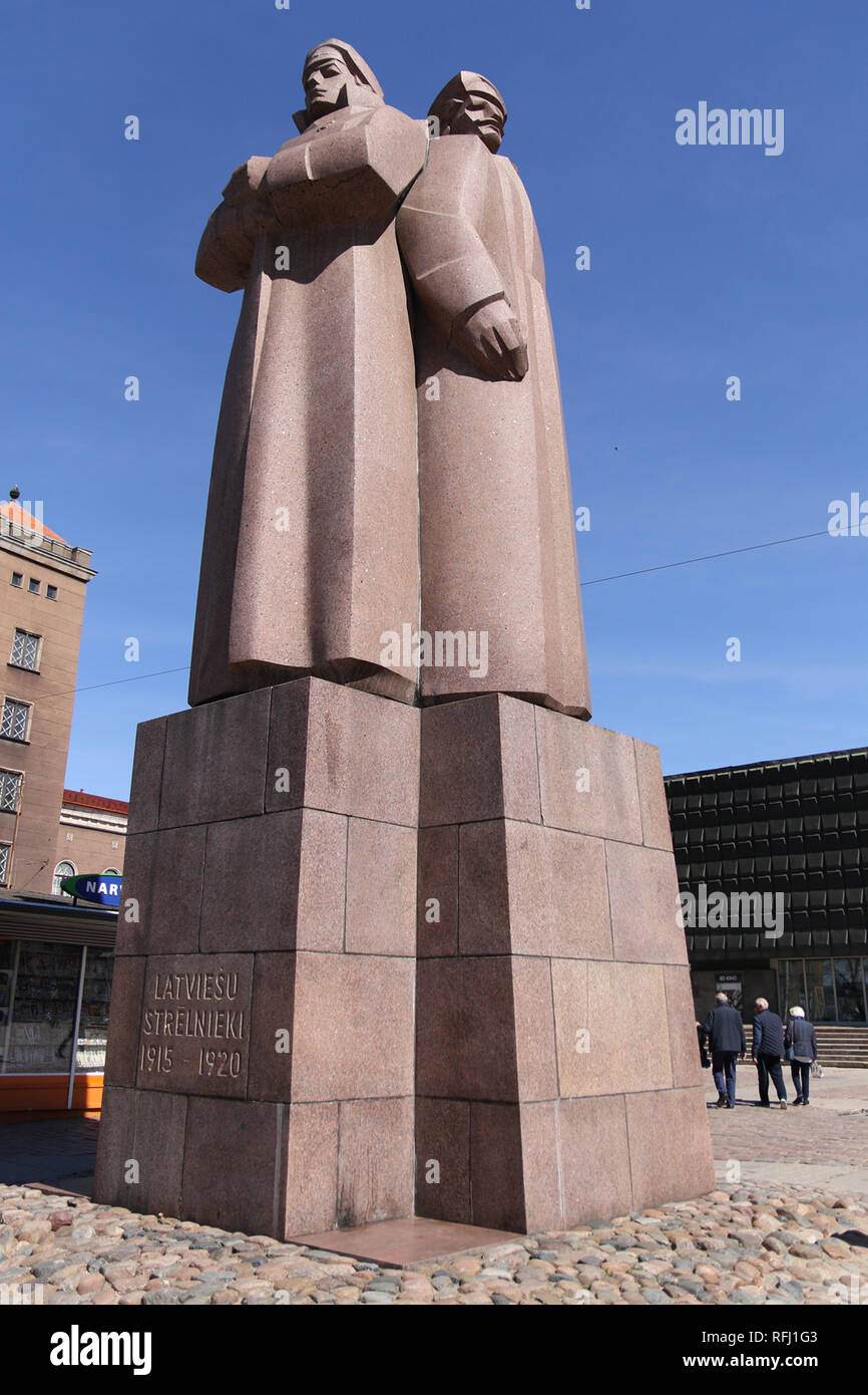 Lettische Rifleman Denkmal in Riga. Die Lettischen Gewehrschützen waren ursprünglich eine militärische Ausbildung der imperialen russischen Armee montiert ab 1915 in Lettland, um die baltischen Gebiete gegen Deutsche im Krieg zu verteidigen, ICH Stockfoto